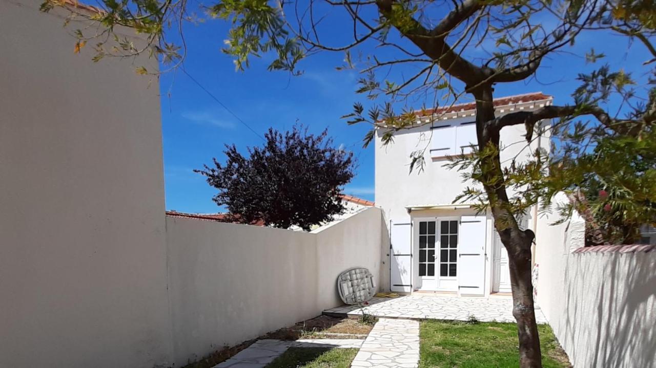 Charmante Maison De Ville Avec Jardin - 2 Chambres - 5 Pers Saint-Jean-de-Monts Exteriör bild